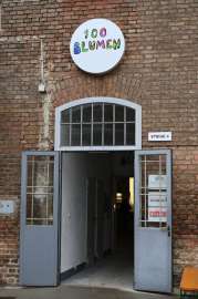 Eingang 100 Blumen Brauerei