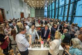 Ein volles Forum bei der Jahrgangspräsentation des Steirischen Weines 2018