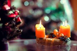Adventkranz in weihnachtlicher Stimmung