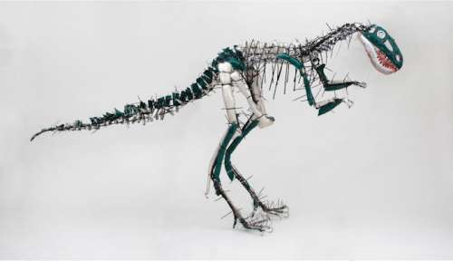 Julia Krause-Harder Nanotyrannus, 2013 verschiedene Materialien courtesy Atelier Goldstein