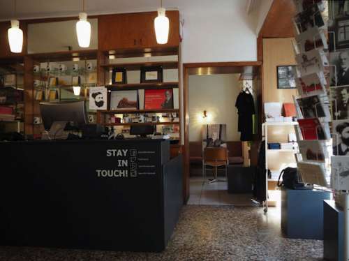 moving freud Shop