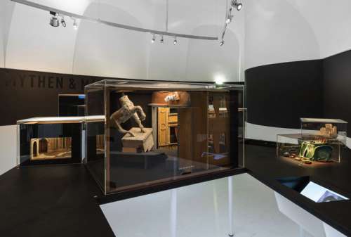 DER MAGISCHE RAUM, AUSSTELLUNGSANSICHT