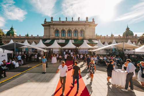 Der Kursalon Hübner in Wien verwandelt sich für zwei Tage zu einer Pilgerstätte des guten Geschmacks