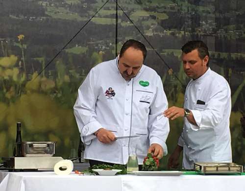 Johann Lafer kocht auf der Festbühne live