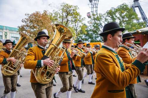 Wiener Wiesn-Tag: Blasmusikkapelle
