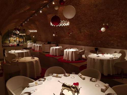 Weihnachtlich dekoriert präsentiert sich das Restaurant Amador