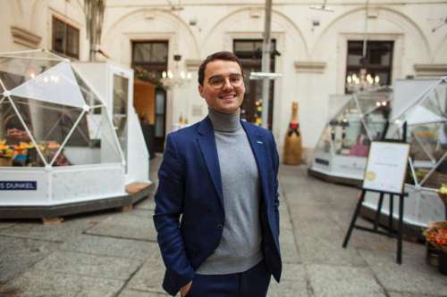 Luigi Barbaro jun. vor dem Mercato Barbaro